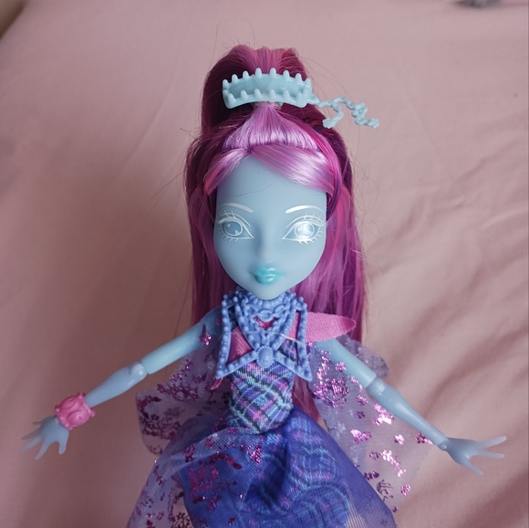Haunted Student Spirits Kiyomi Haunterly Monster high doll - Picture 1 of 3